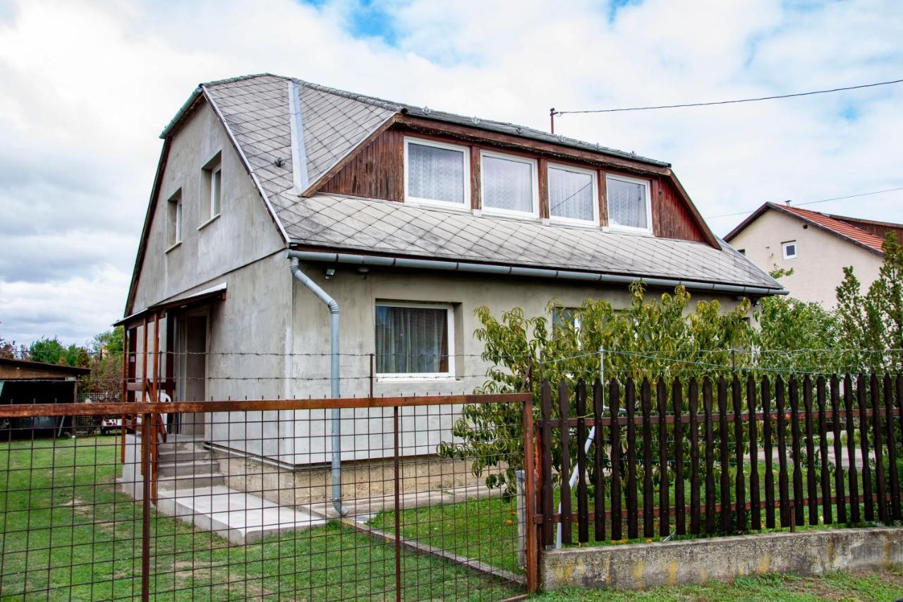 Luca Apartman Esztergom Esterno foto